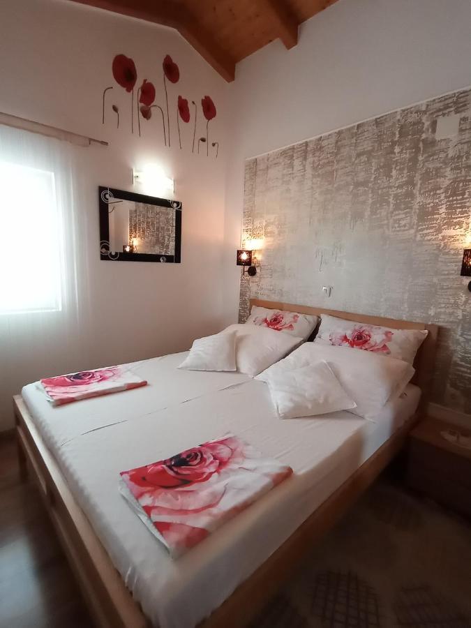 Apartments Ivankovic Stari Grad  Extérieur photo