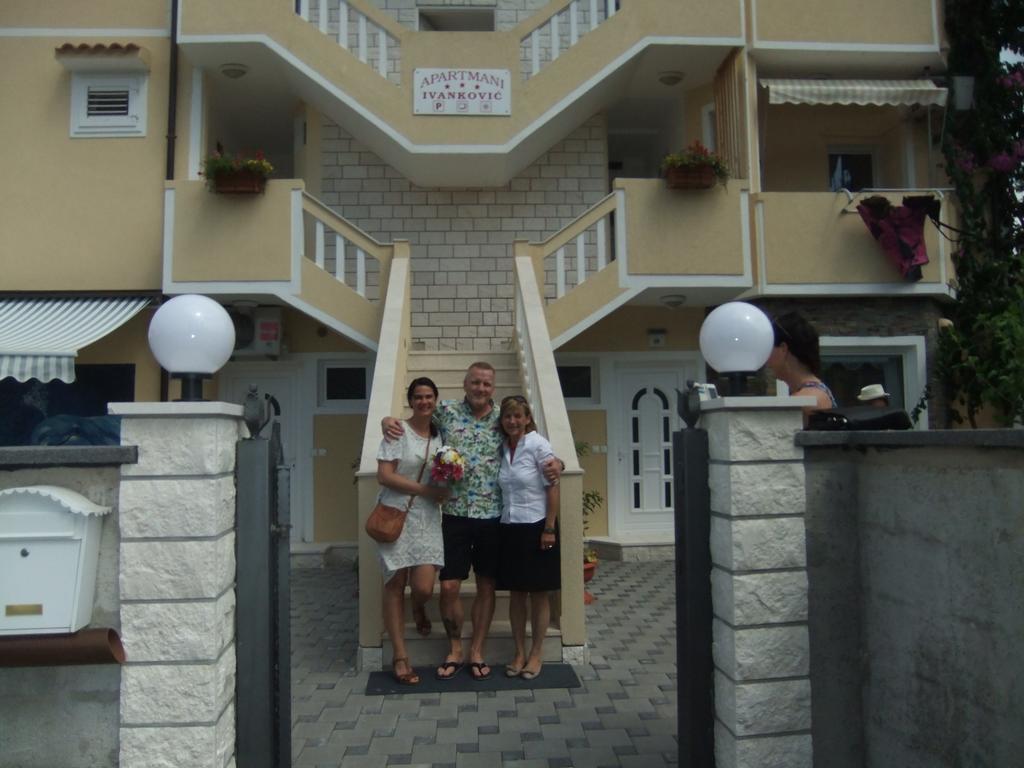 Apartments Ivankovic Stari Grad  Extérieur photo