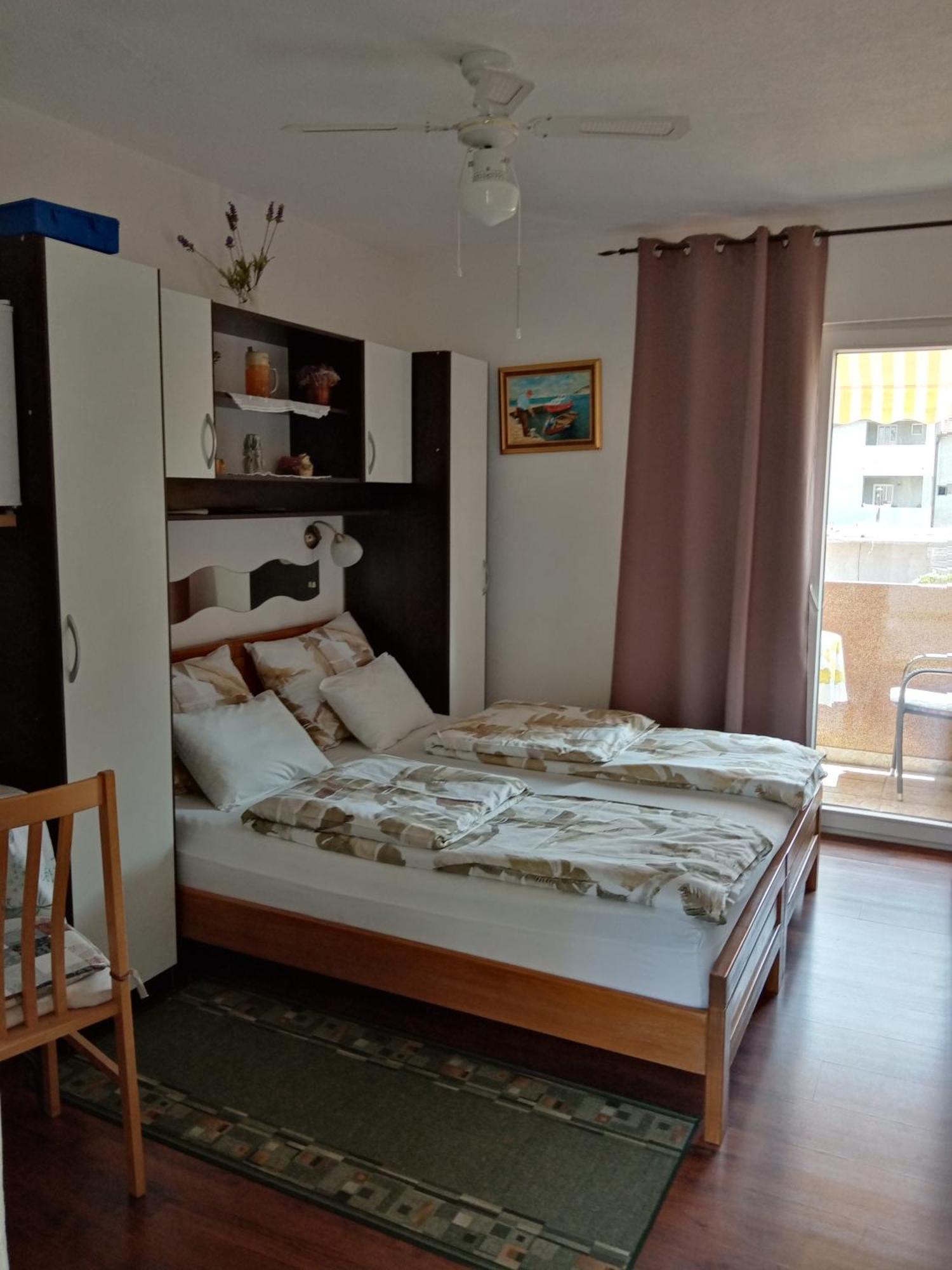 Apartments Ivankovic Stari Grad  Extérieur photo