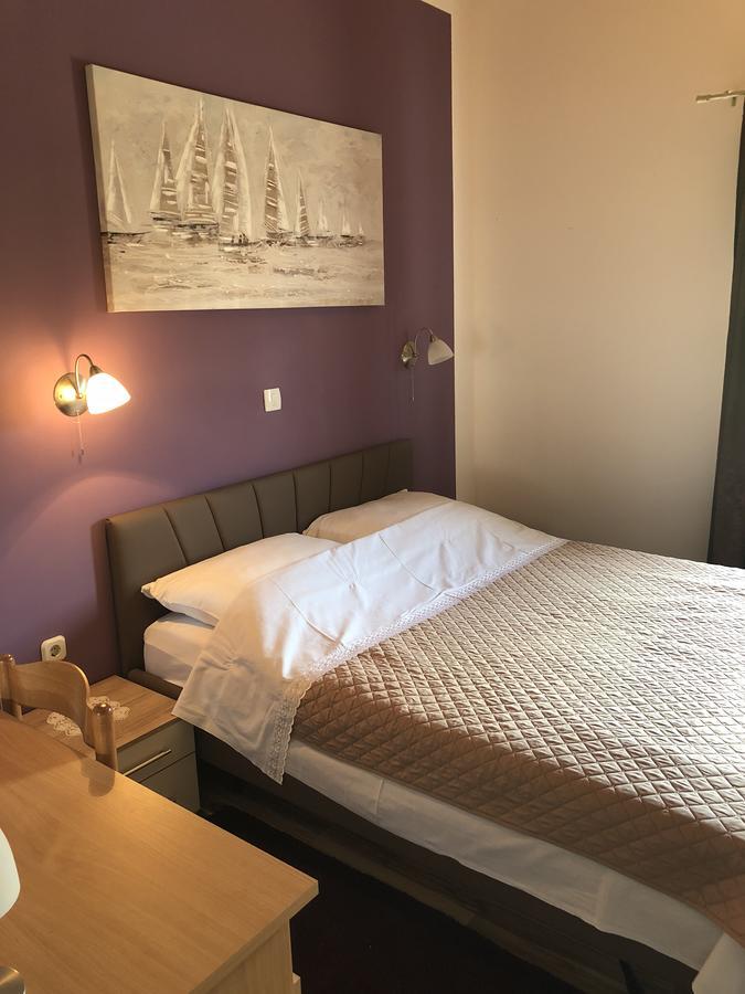 Apartments Ivankovic Stari Grad  Extérieur photo